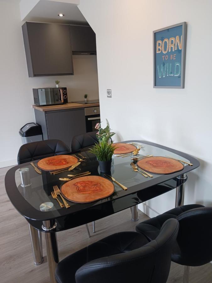 Bliss - Contractor 314 * Bradford (West Yorkshire)